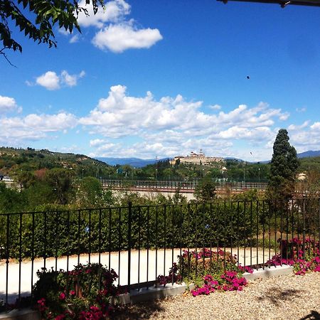 Il Poggiolo Delle Rose Bed&Breakfast Таварнуцце Экстерьер фото